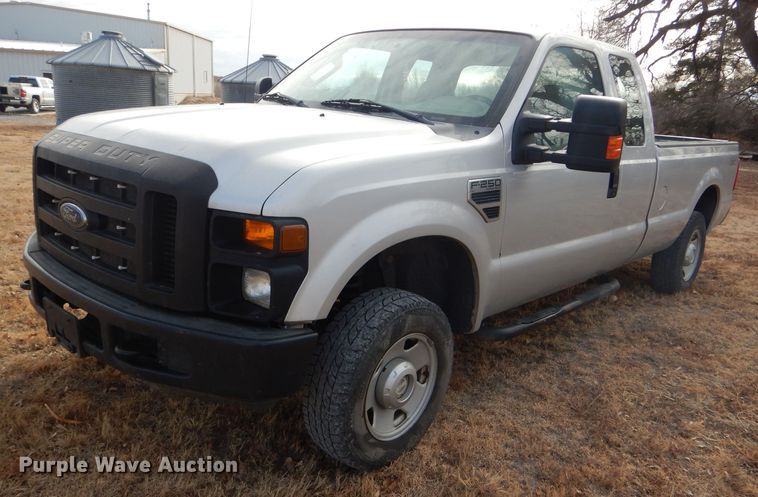 image for item FG9880 2008 Ford F250 Super Duty XL SuperCab pickup truck