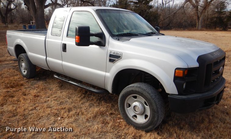image for item FG9880 2008 Ford F250 Super Duty XL SuperCab pickup truck