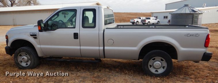 image for item FG9880 2008 Ford F250 Super Duty XL SuperCab pickup truck