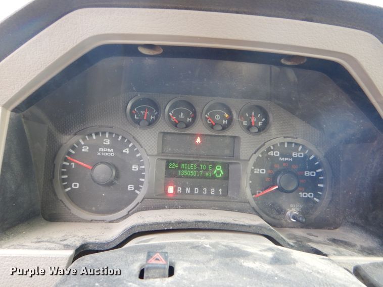 image for item FG9880 2008 Ford F250 Super Duty XL SuperCab pickup truck