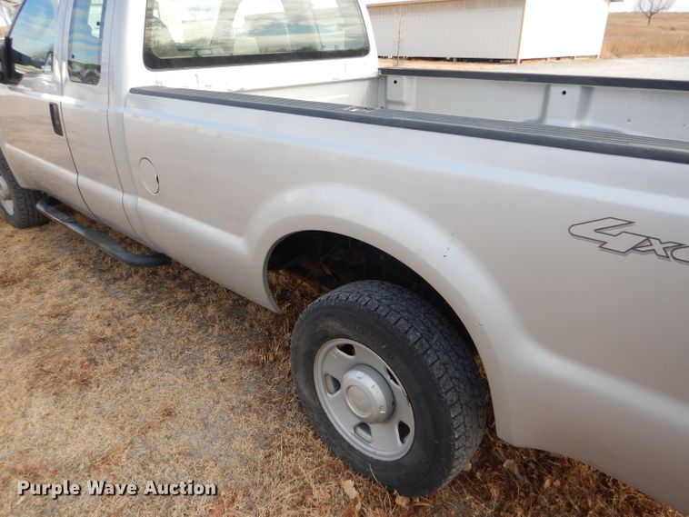 image for item FG9880 2008 Ford F250 Super Duty XL SuperCab pickup truck