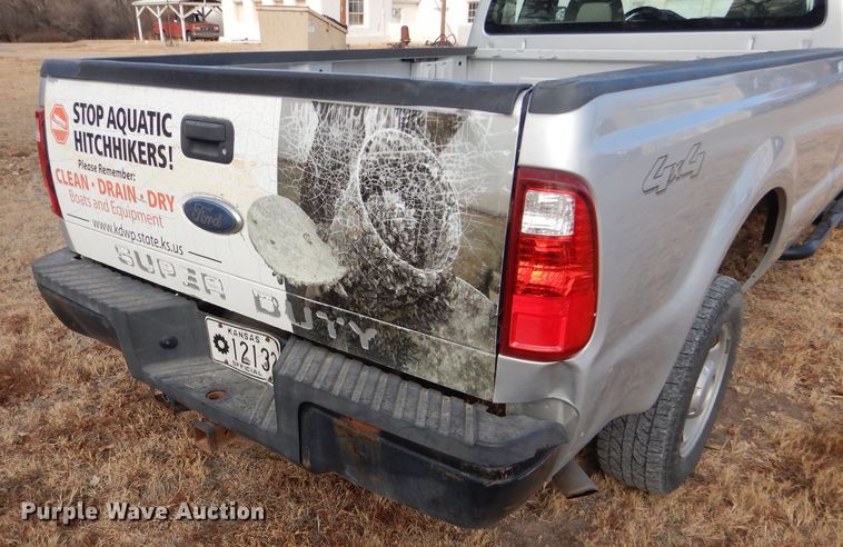 image for item FG9880 2008 Ford F250 Super Duty XL SuperCab pickup truck