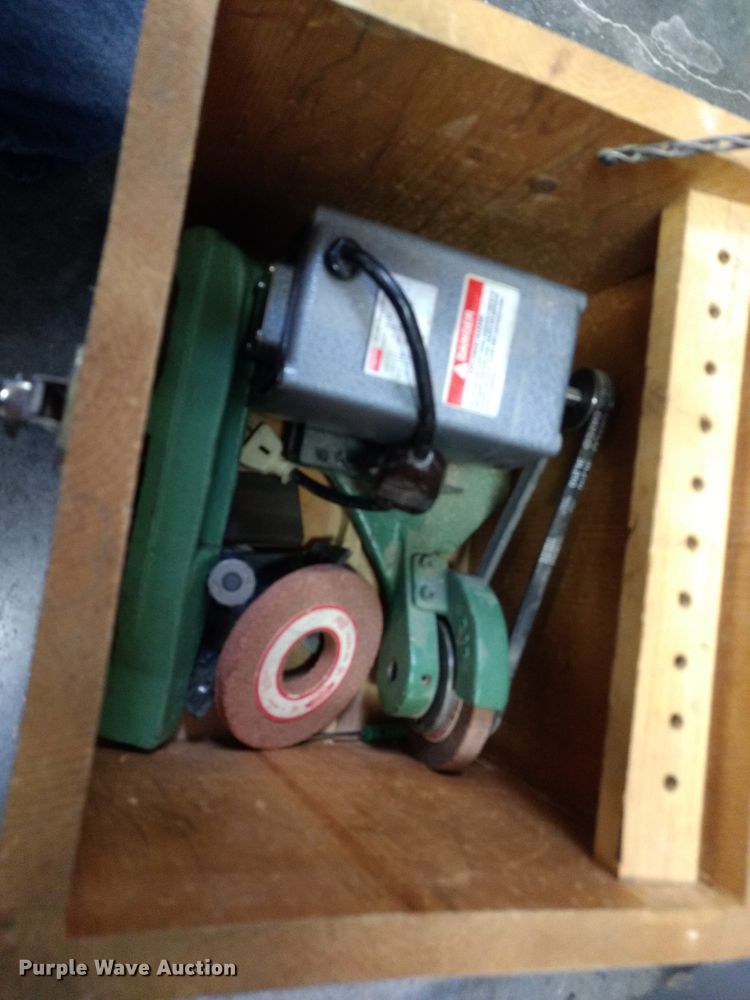 image for item FG9891 Powermatic 225 planer