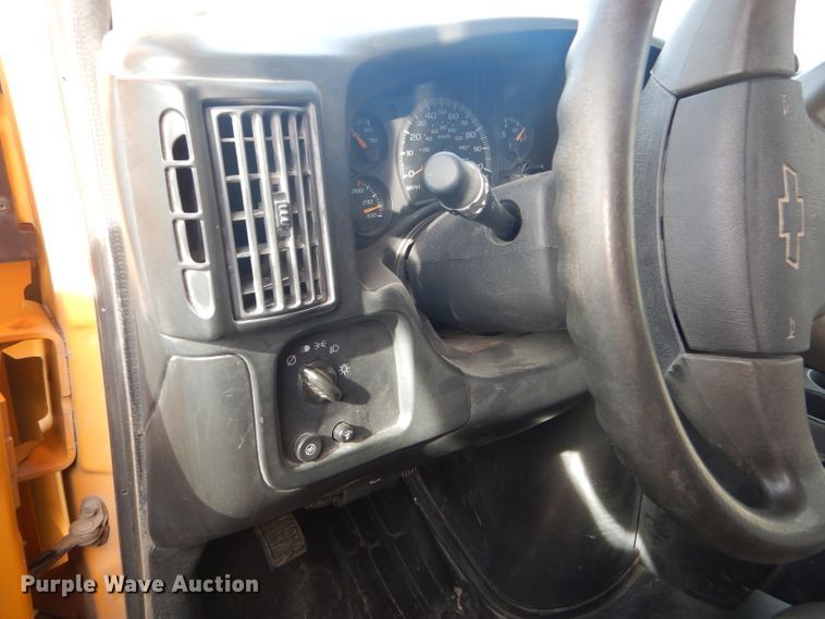 image for item FG9916 2004 Chevrolet Express G3500 Blue Bird school bus