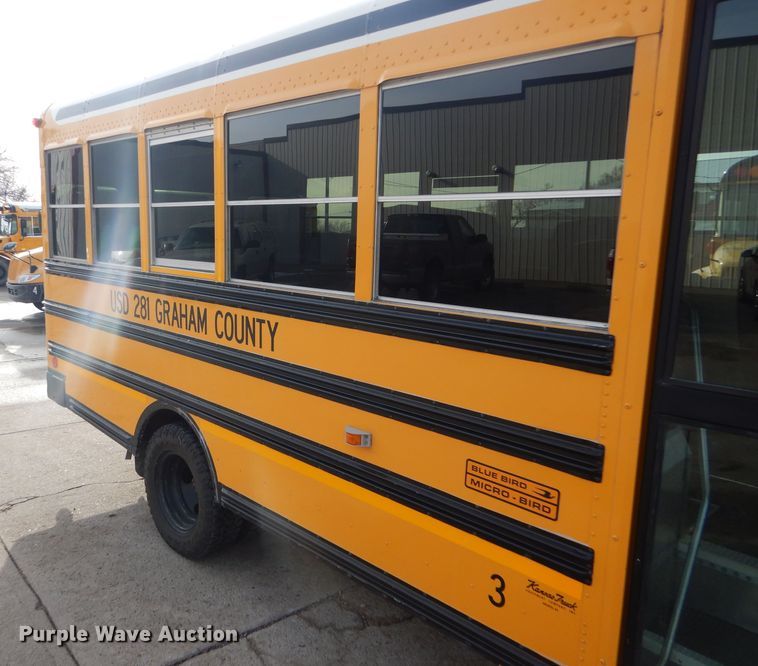 image for item FG9916 2004 Chevrolet Express G3500 Blue Bird school bus