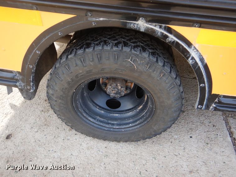 image for item FG9916 2004 Chevrolet Express G3500 Blue Bird school bus