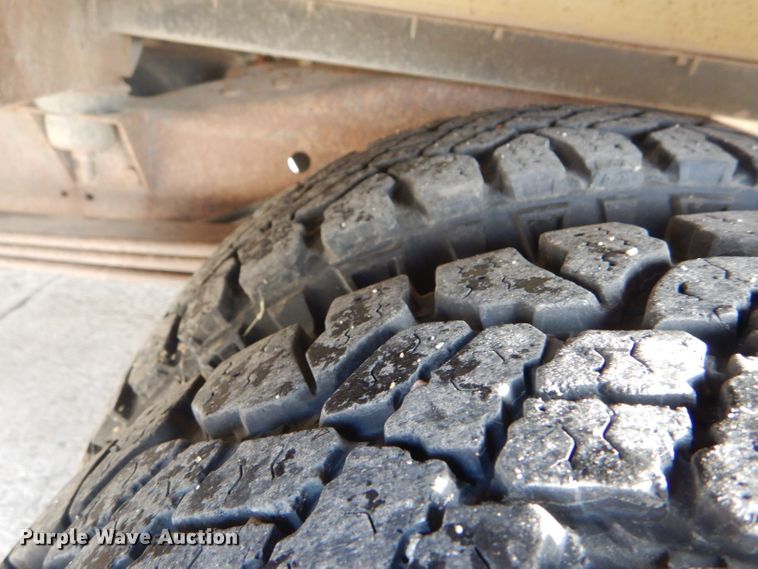 image for item FG9916 2004 Chevrolet Express G3500 Blue Bird school bus