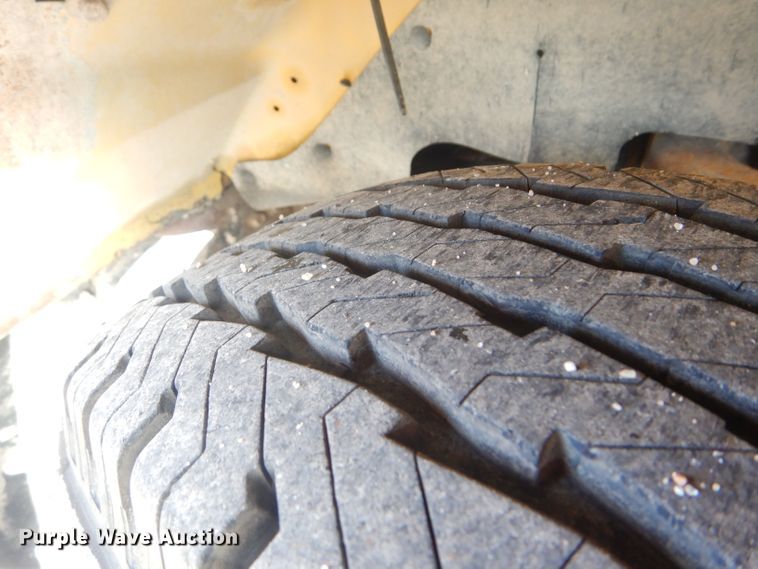 image for item FG9916 2004 Chevrolet Express G3500 Blue Bird school bus