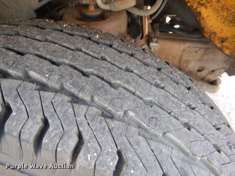 image for item FG9916 2004 Chevrolet Express G3500 Blue Bird school bus