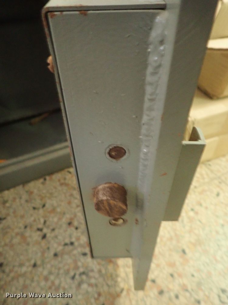 image for item FK9732 NKL BSM181614 safe