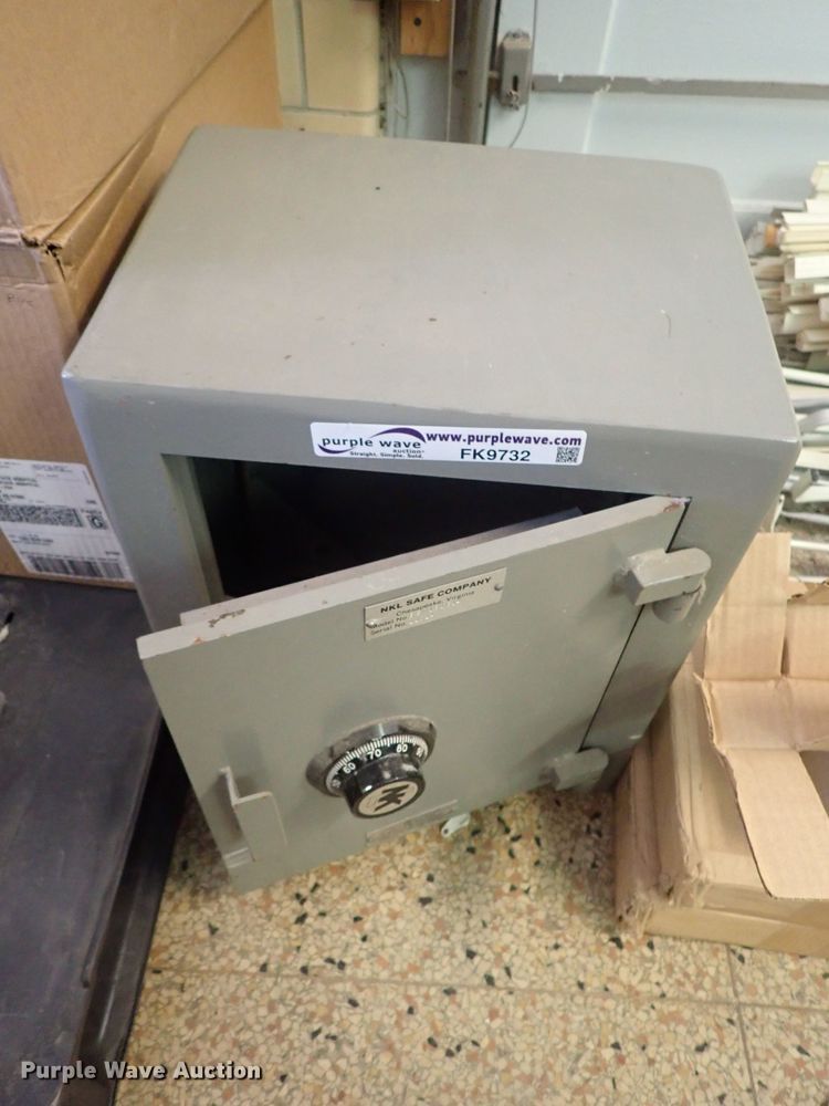 image for item FK9732 NKL BSM181614 safe