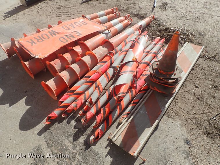 image for item FK9738 Cones and signs