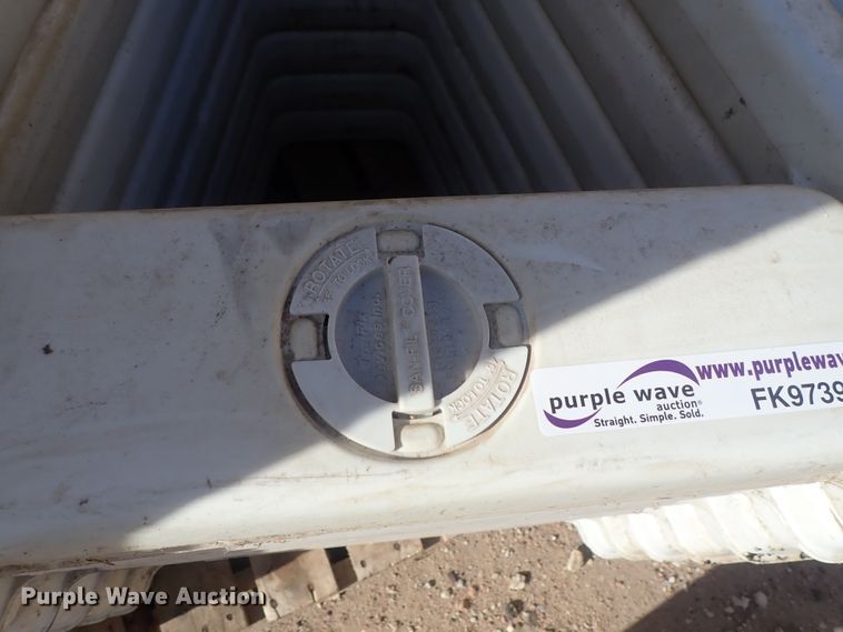 image for item FK9739 Approximately 30 plastic A-frames