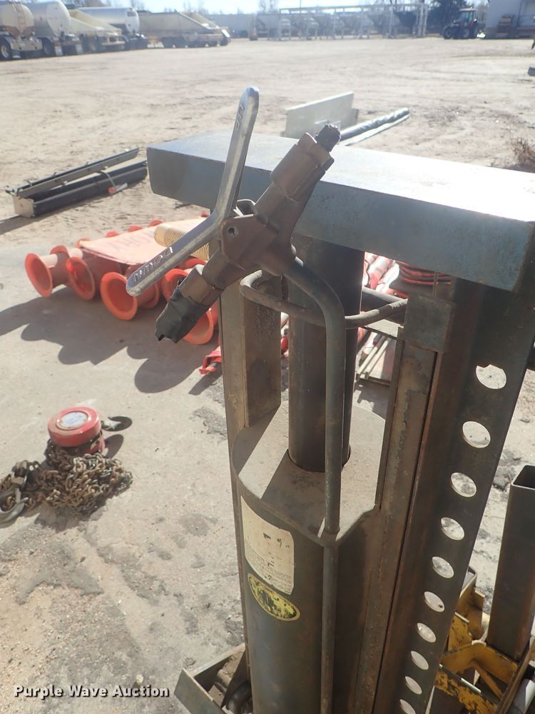 image for item FK9740 Walker jack