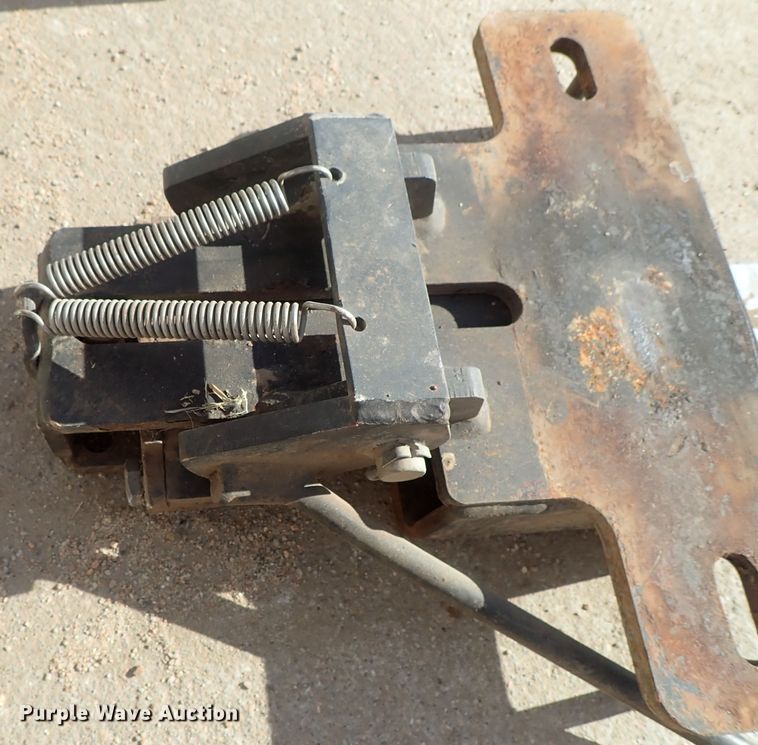 image for item FK9742 (2) hitches