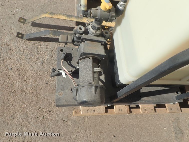 image for item FK9743 (2) poly tanks