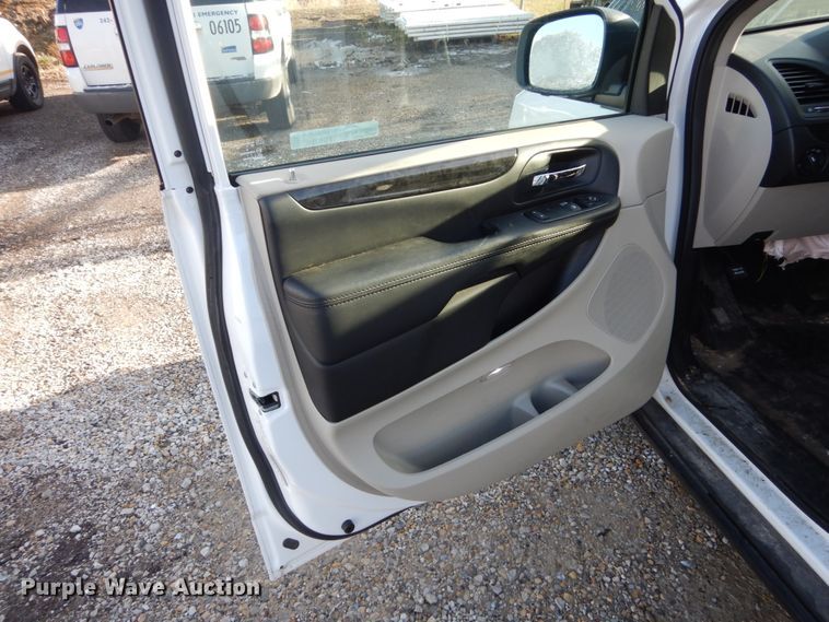 image for item FU9031 2014 Dodge Ram van