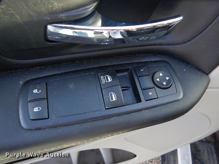 image for item FU9031 2014 Dodge Ram van