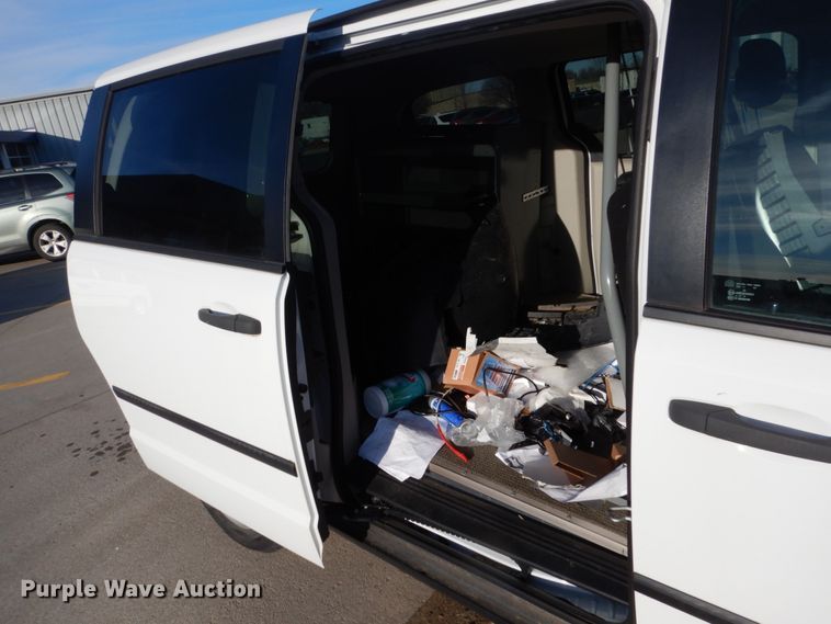 image for item FU9031 2014 Dodge Ram van