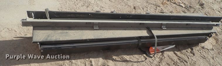 image for item GA9952 Retractable bed cover