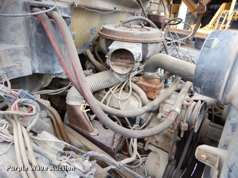 image for item GB9523 1982 Ford F600G dump truck