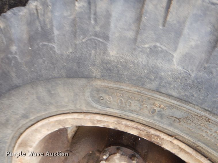 image for item GB9523 1982 Ford F600G dump truck