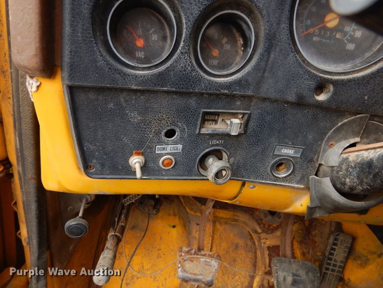 image for item GB9524 1976 Chevrolet C65 tank truck