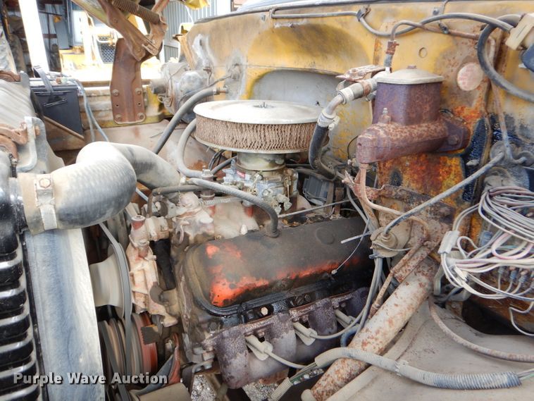 image for item GB9524 1976 Chevrolet C65 tank truck