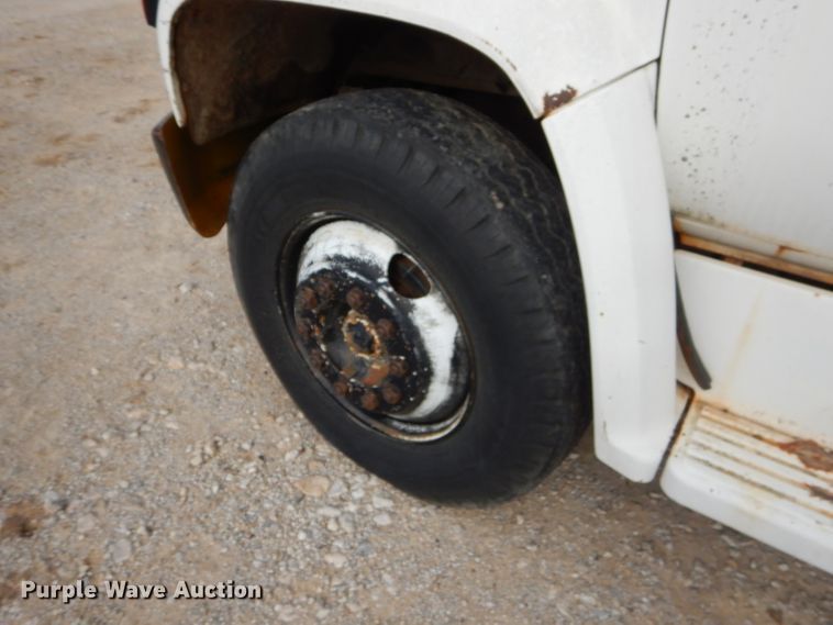 image for item GB9524 1976 Chevrolet C65 tank truck