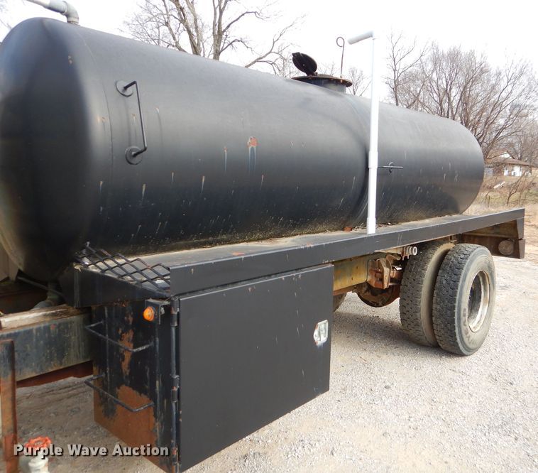 image for item GB9524 1976 Chevrolet C65 tank truck