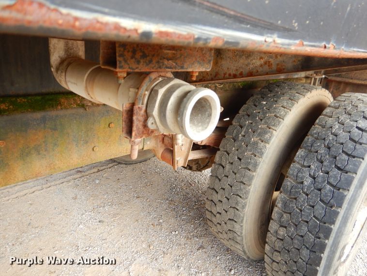 image for item GB9524 1976 Chevrolet C65 tank truck