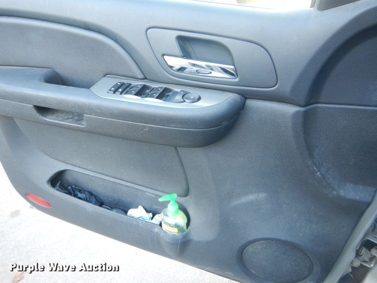 image for item GB9561 2008 Chevrolet Tahoe Police SUV