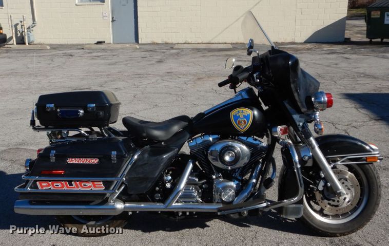 image for item GC9445 2006 Harley Davidson FLHTPI motorcycle