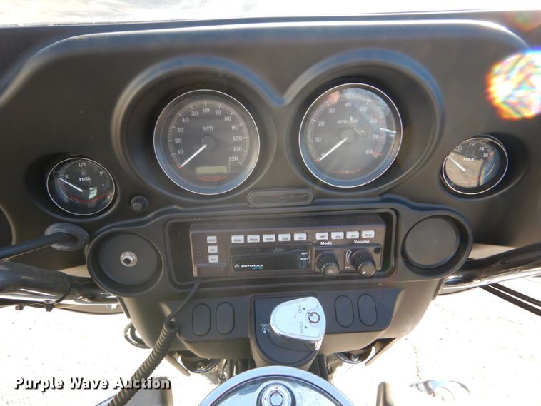 image for item GC9445 2006 Harley Davidson FLHTPI motorcycle