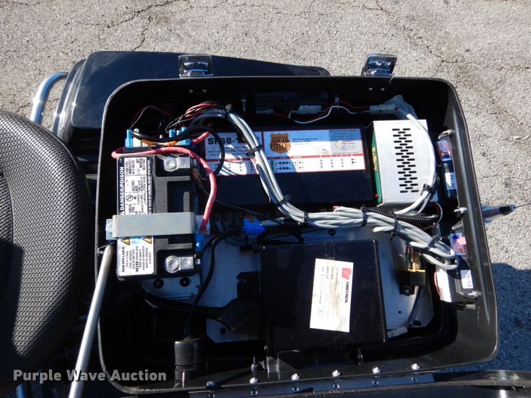 image for item GC9445 2006 Harley Davidson FLHTPI motorcycle