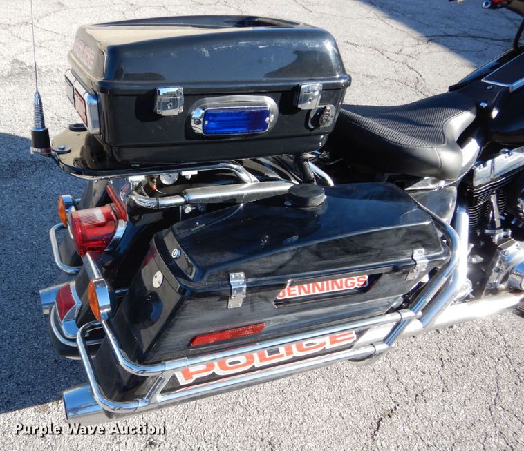 image for item GC9445 2006 Harley Davidson FLHTPI motorcycle