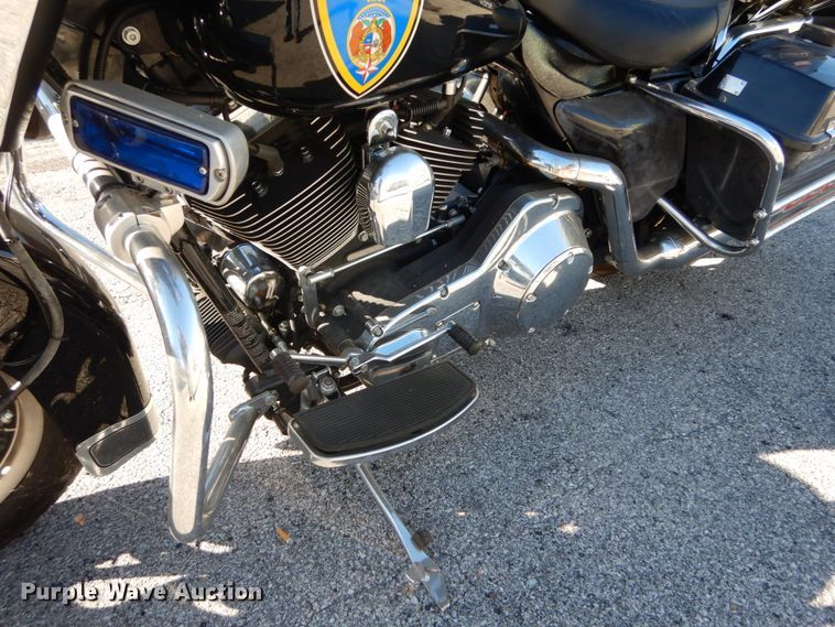 image for item GC9445 2006 Harley Davidson FLHTPI motorcycle