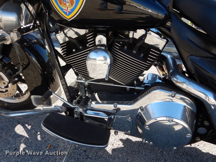 image for item GC9445 2006 Harley Davidson FLHTPI motorcycle