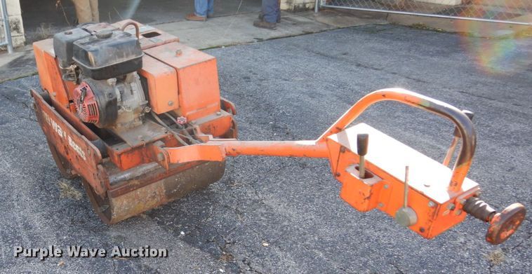 image for item GC9448 Double drum vibratory roller