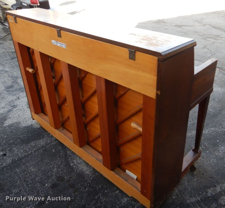 image for item GC9457 Robert & Campbell piano