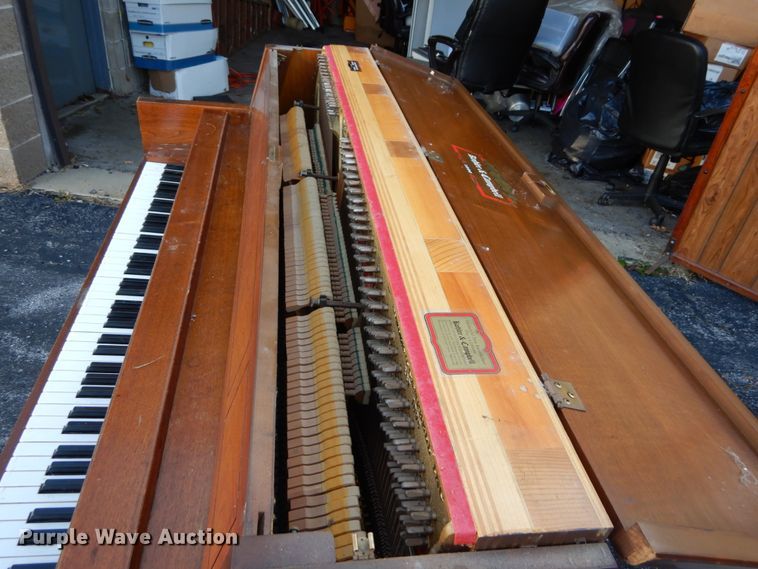 image for item GC9457 Robert & Campbell piano