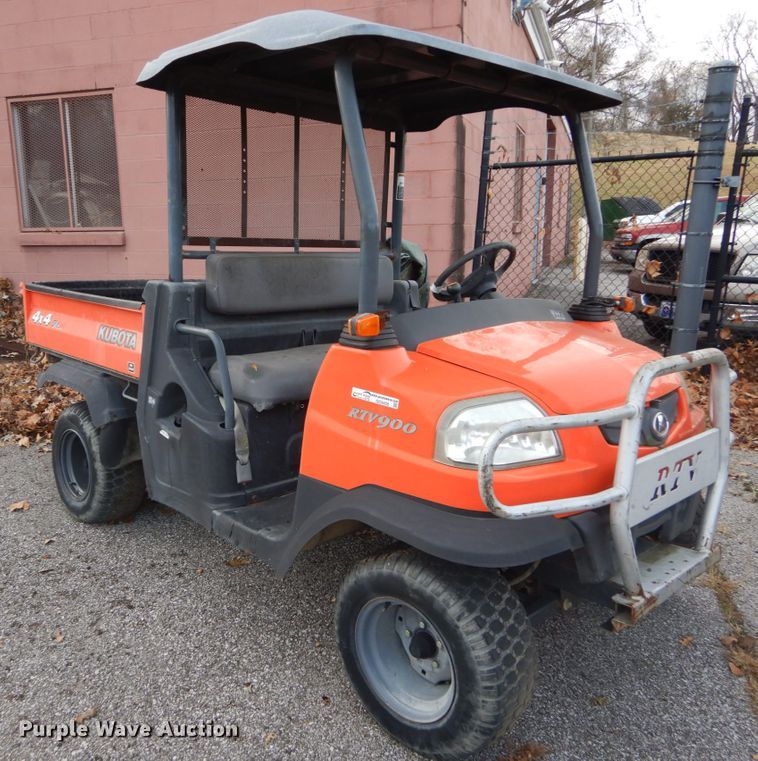 image for item GC9458 Kubota RTV900 utility vehicle
