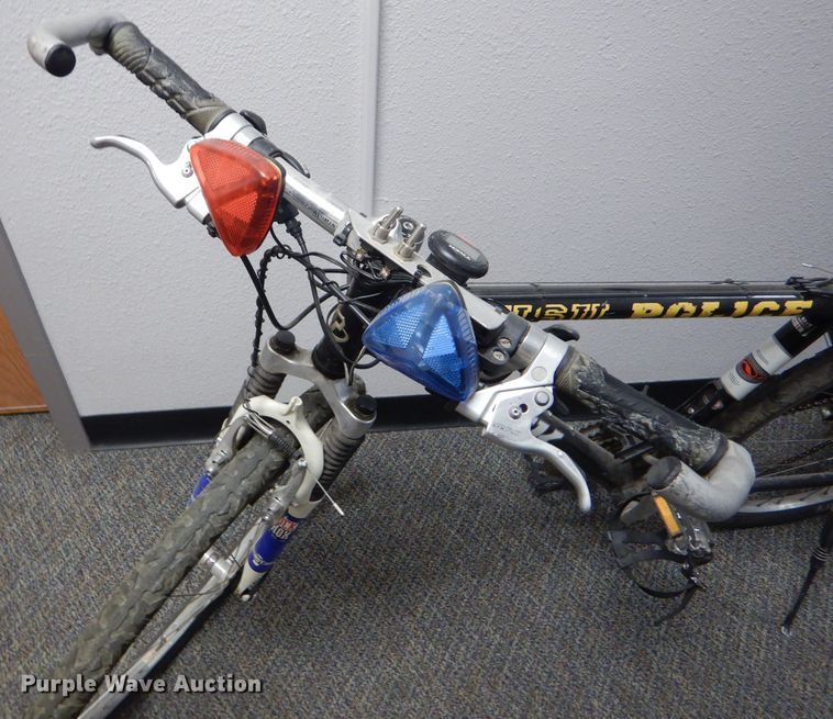 image for item GE9516 (2) police bicycles