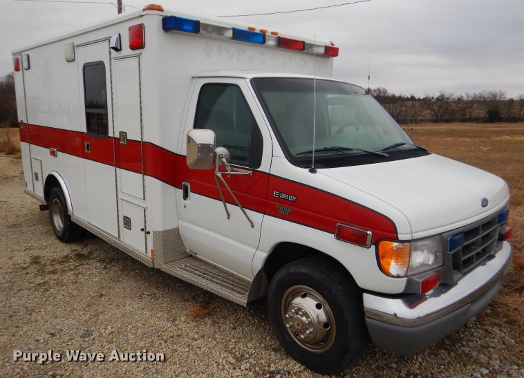 image for item GE9580 1998 Ford Econoline E450 Super Duty ambulance