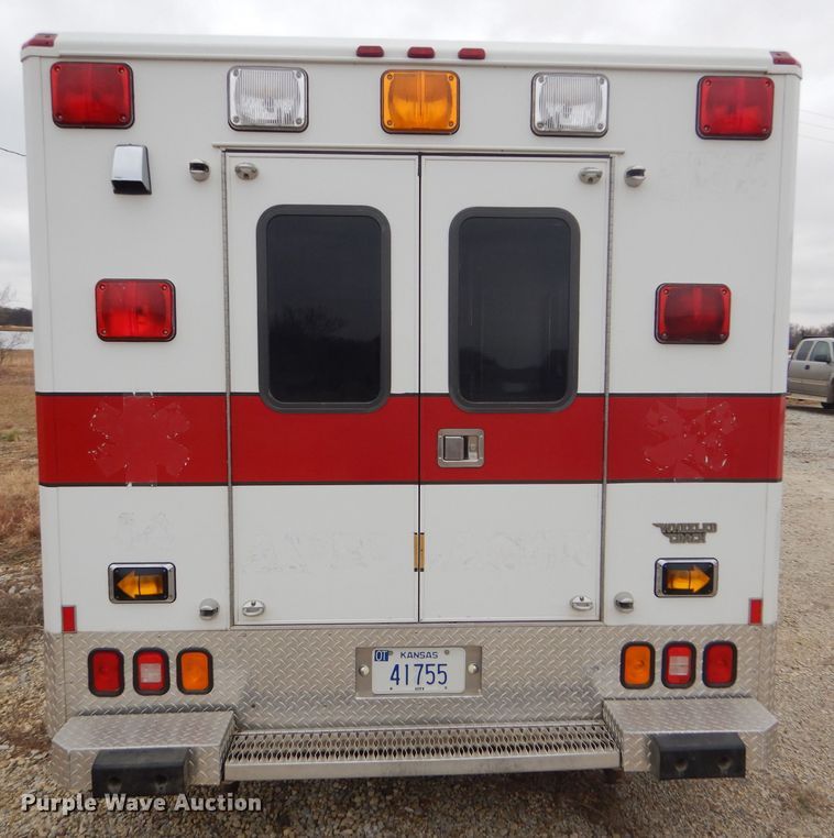 image for item GE9580 1998 Ford Econoline E450 Super Duty ambulance