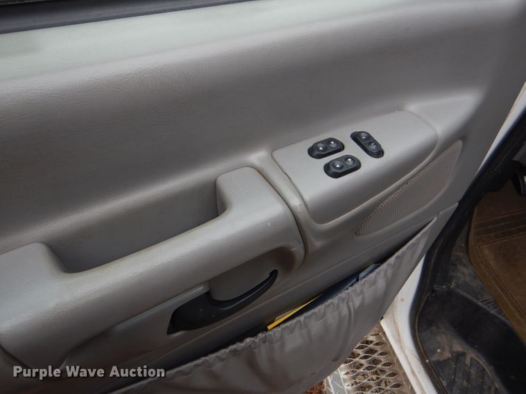 image for item GE9580 1998 Ford Econoline E450 Super Duty ambulance