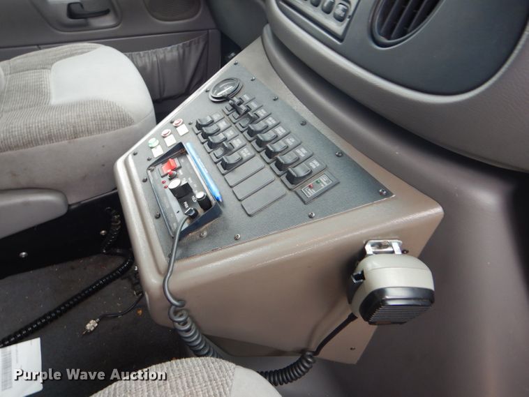 image for item GE9580 1998 Ford Econoline E450 Super Duty ambulance