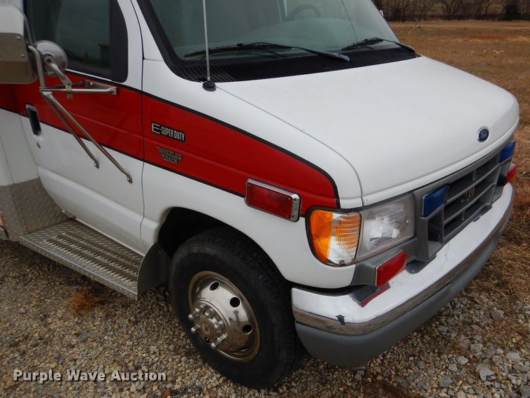 image for item GE9580 1998 Ford Econoline E450 Super Duty ambulance