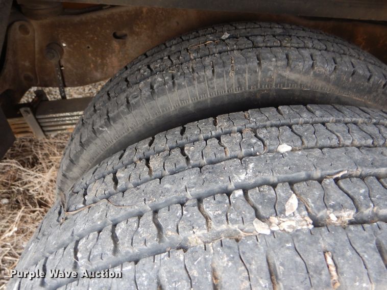 image for item GE9580 1998 Ford Econoline E450 Super Duty ambulance