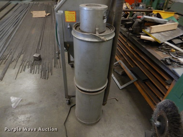 image for item GE9601 Trinco sandblasting cabinet